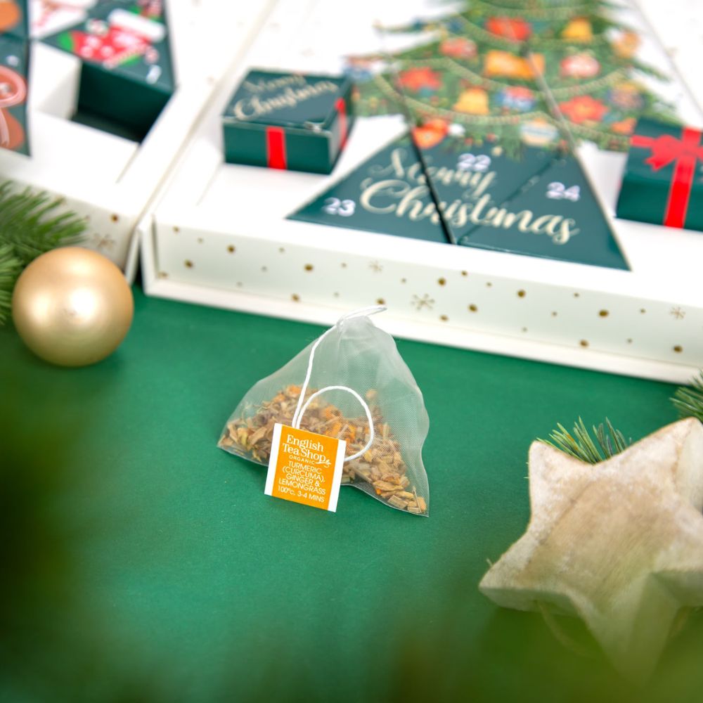 English Tea Shop | Teebuch Adventskalender mit 24 köstlichen Tees - Weiß